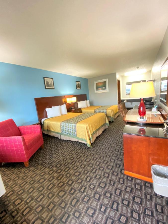 Lakes Inn Warsaw Екстериор снимка
